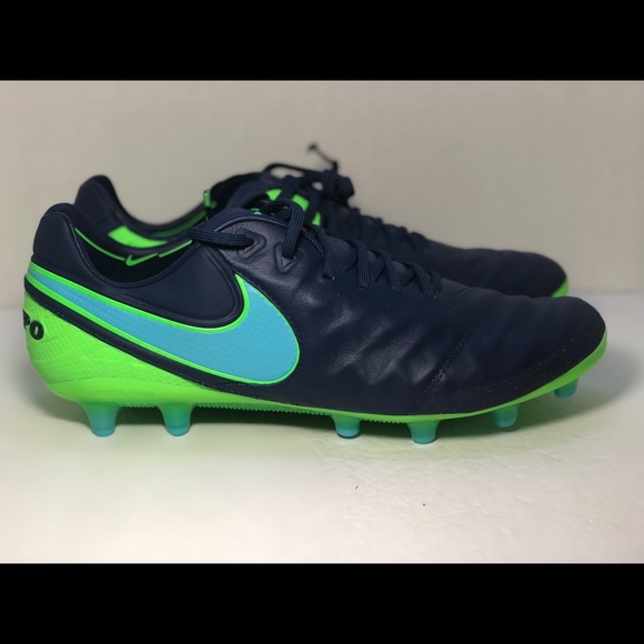 nike tiempo size 9